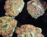 Foto del paso 6 de la receta: Hamburguesas de zapallitos y cebollas 💚🧅