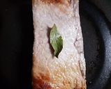 Foto del paso 1 de la receta: Cerdo en salsa frambuesa. Guarnición: soufflé de papa en flor