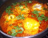 A picture of step 3 of Shakshuka (Egg Curry).