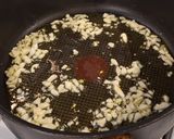 Gombás édeskömény ragu tésztával, tilápia filével recept fázis 3 fotója