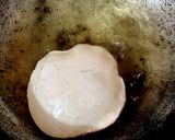 A picture of step 4 of Bread luchi.