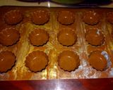 Foto del paso 4 de la receta: Bombones de chocolate relleno de fresas con crema