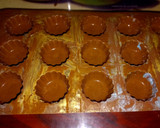 Foto del paso 4 de la receta: Bombones de chocolate relleno de fresas con crema