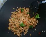 Foto langkah ke 4 dari resep Nasi goreng sayur.