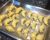 Foto del paso 13 de la receta: Medialunas de Manteca una delicia