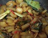 Foto langkah ke 5 dari resep Kikil tumis kecap.