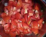 Foto del paso 1 de la receta: Salchichas con tomate 😋