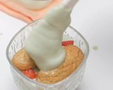 Foto langkah ke 4 dari resep Creamy Matcha Strawberry Tiramisu.