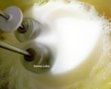 Foto langkah ke 4 dari resep Cheese Crumble Cake.