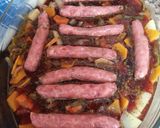 Foto del paso 2 de la receta Salchichas al horno con vino tinto y verduras