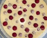 Une image de l'étape 8 de Clafoutis aux framboises.
