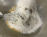 Foto del paso 3 de la receta: Brownie con chocolate blanco