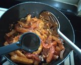 A picture of step 4 of Honey Chilli Potatoes.