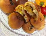 A picture of step 8 of Buns with Lamb Mince and Bell Peppers.