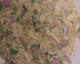 पालक के पत्तो और प्याज़ के पकौड़े (Palak ke patto aur pyaz ke pakode recipe in Hindi) रेसिपी चरण 4 फोटो