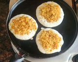 A picture of step 4 of Fusion noodles uttapam.