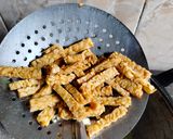 Foto langkah ke 2 dari resep Oseng Tempe Kecap Inggris.