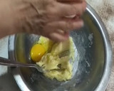 Foto del paso 2 de la receta: Galletas con centro de caramelo (sin gluten)