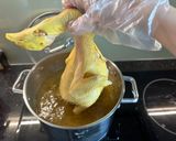 Hình bước làm 4 của món Gà ủ thảo mộc