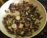 Sonkás, csirkemelles tészta recept fázis 3 fotója