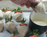 Foto del paso 4 de la receta: Fresas bañadas de chocolate