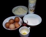 A picture of step 1 of Tarta de Santiago.