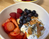 Foto del paso 3 de la receta: Bowl de frutos rojos con yogur ¡desayuno a tope!