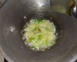 Foto langkah ke 3 dari resep Tumis jamur campur campur.
