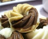 Foto langkah ke 2 dari resep Bolu kukus tiramisu mini.