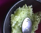Foto del paso 1 de la receta: TzatzikiSalsa griega de yogur