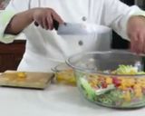 Foto del paso 2 de la receta: Ensalada con aderezo de durazno