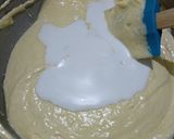 Foto langkah ke 4 dari resep Cake Tape Topping Almond.