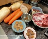 A picture of step 1 of Chinese Soup: Kudzu Root (Fenkok), Pork Ribs with Lotus Roots.