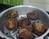 Foto langkah ke 1 dari resep Bolu Kukus Coklat White Coffee.