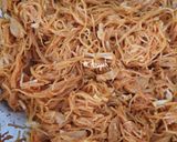 Foto langkah ke 5 dari resep Bihun goreng.
