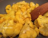A picture of step 7 of Turmeric Cauliflower.