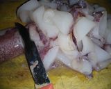 Foto langkah ke 1 dari resep Tumis Cumi bumbu bolognese.