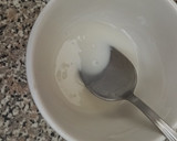 Foto del paso 3 de la receta: Glaseado de azúcar para bañar donuts
