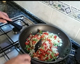 Foto del paso 4 de la receta: Riñones al jerez en salsa de pimiento rojo