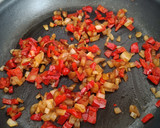 Foto del paso 3 de la receta: Tomates al horno rellenos de quinoa