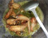 Foto langkah ke 4 dari resep Tumis Sayap Ayam.