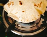 ફૂલકા રોટી (Phulka Roti Recipe In Gujarati) રેસીપી સ્ટેપ2ફોટો