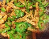 Foto langkah ke 3 dari resep Tumis pare tempe.