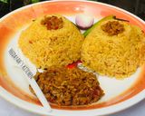 A picture of step 7 of Jallop rice with egg sauce.