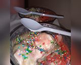A picture of step 5 of 3 flavors ice cream.