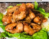 Hình bước làm 2 của món Cánh gà chiên nước mắm