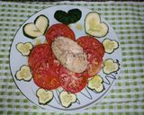Foto del paso 3 de la receta: Tomate de temporada con pepino y bonito del norte