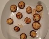 Une image de l'étape 4 de Champignons farcis au chèvre et au miel.