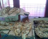 Foto del paso 7 de la receta: Dorado y sábalo a la pizza