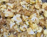 A picture of step 5 of Aloo gobhi.